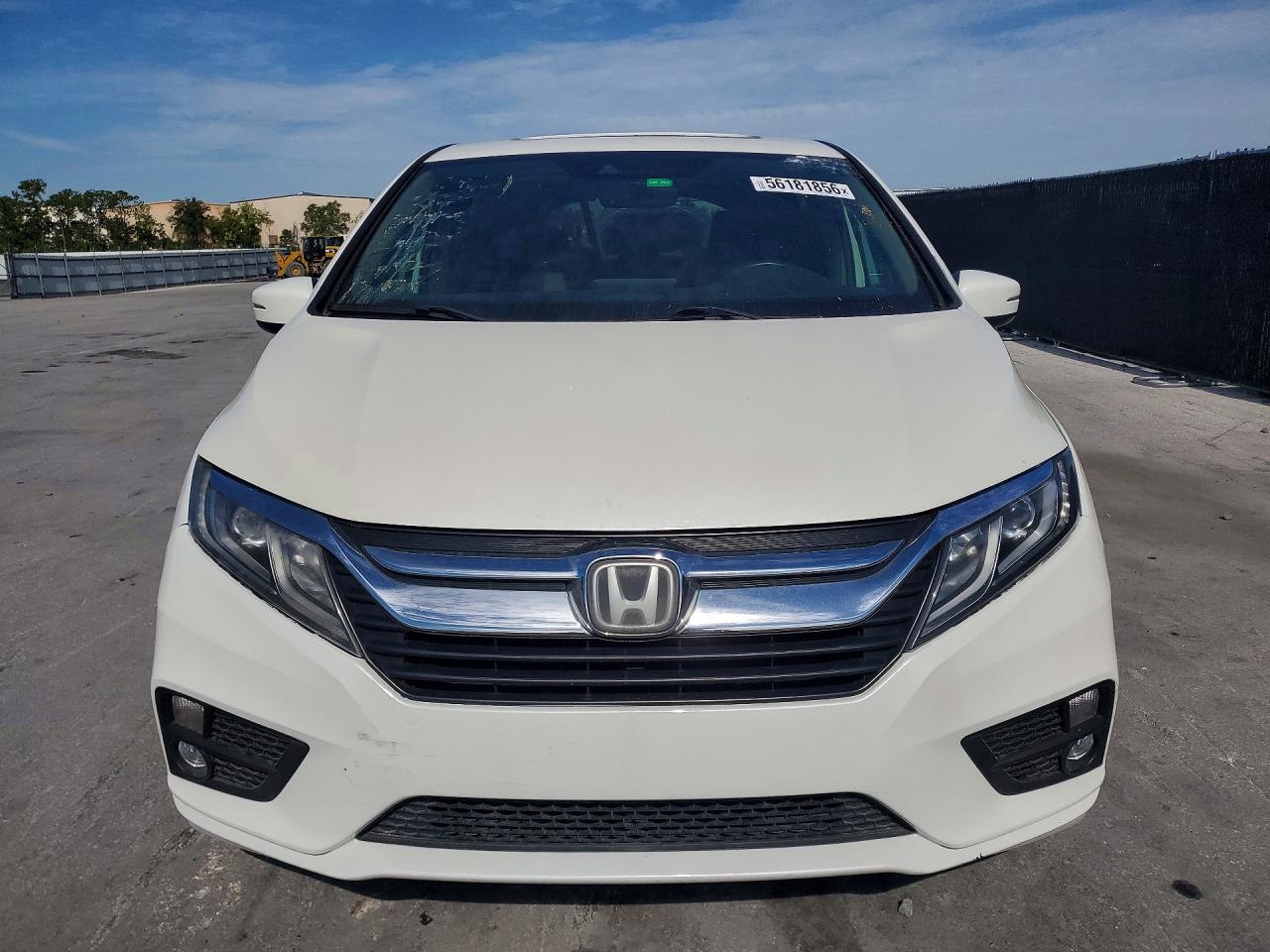 2018 Honda Odyssey Exl White vin: 5FNRL6H77JB055308