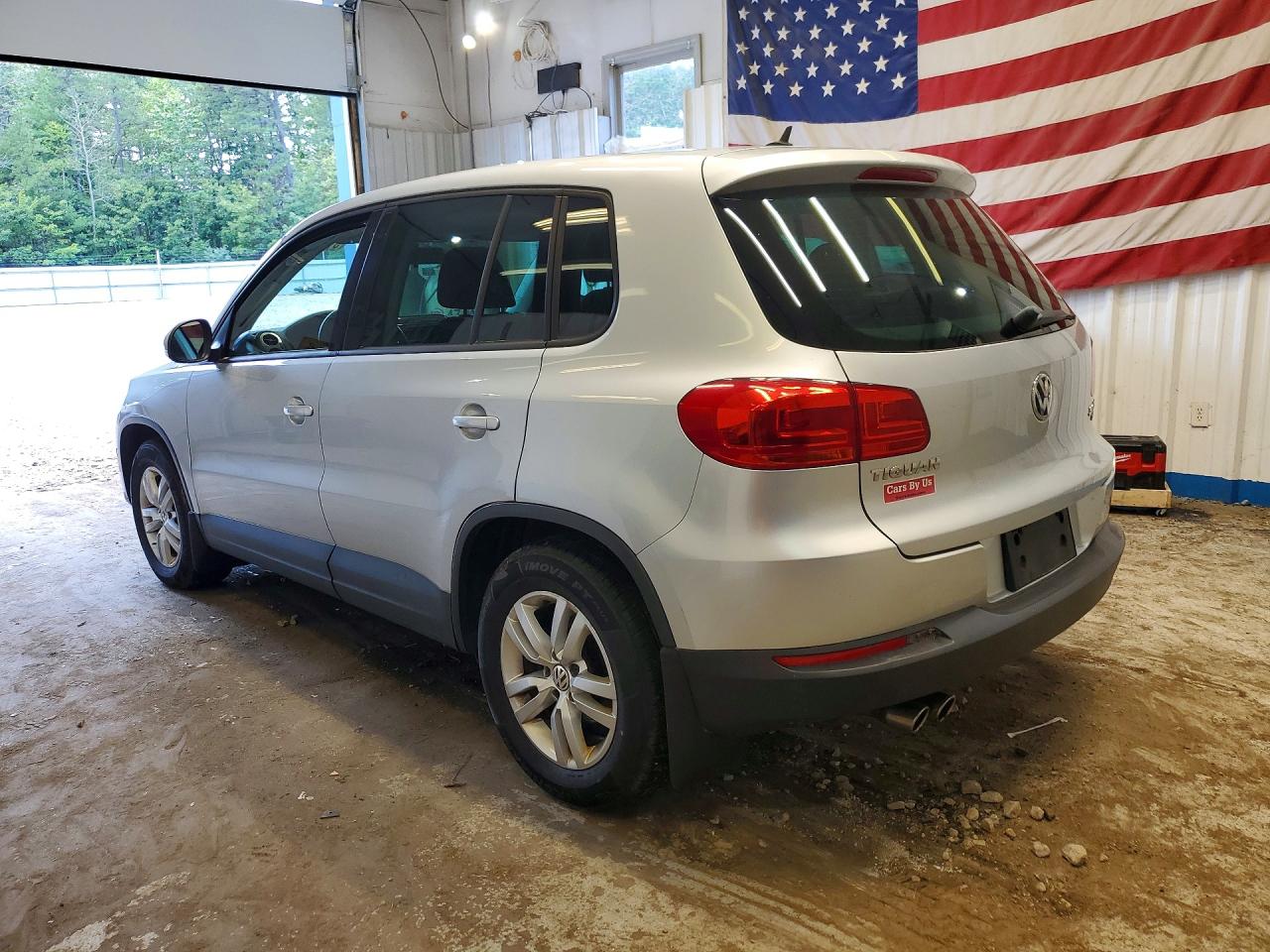 2013 Volkswagen Tiguan S Silver vin: WVGBV3AX2DW578185