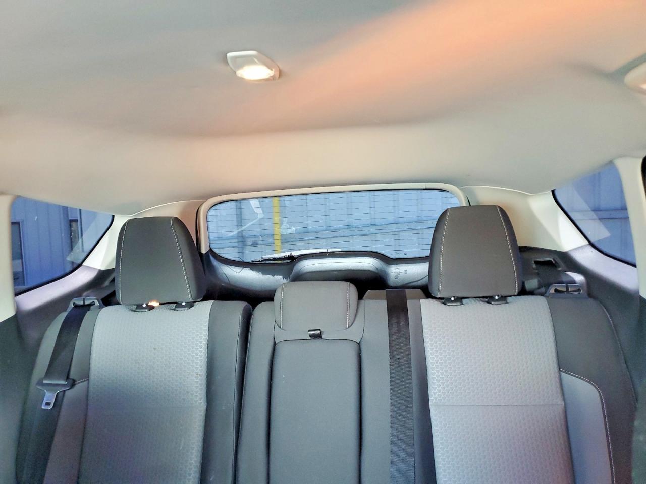 2017 Ford Escape Se White vin: 1FMCU9GD6HUB45915