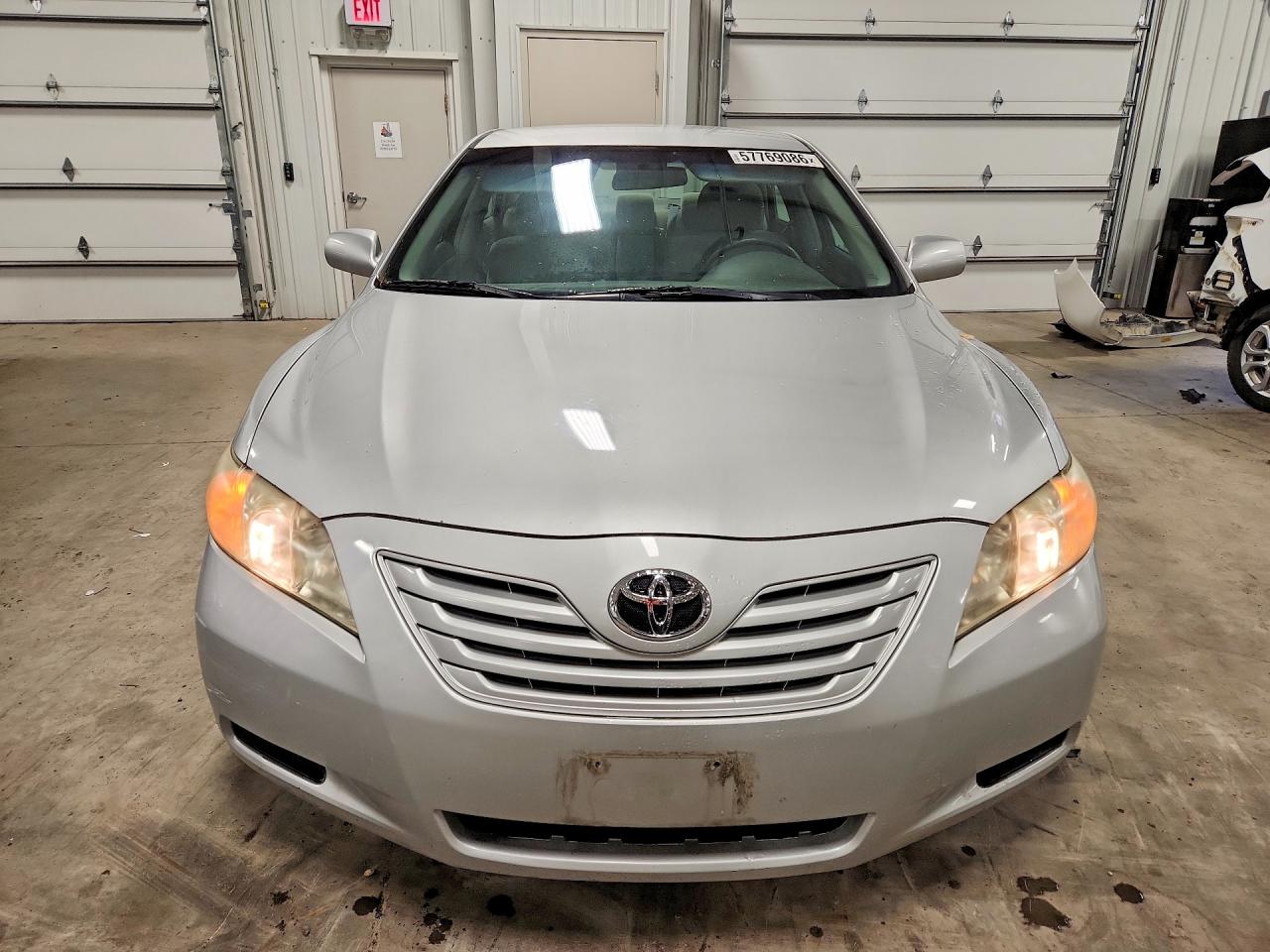 2009 Toyota Camry Le Silver vin: 4T1BE46K99U833050