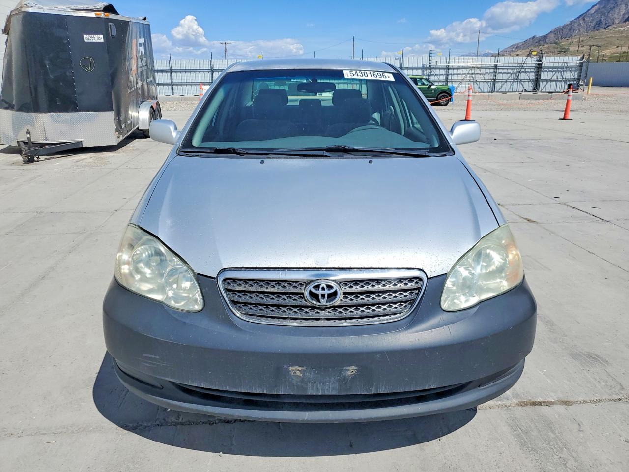 2005 Toyota Corolla Le Серебряный vin: 1NXBR32E25Z438457