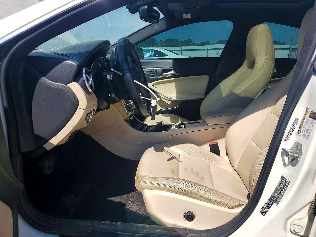 2014 Mercedes-benz Cla 250 White vin: WDDSJ4EB3EN143855