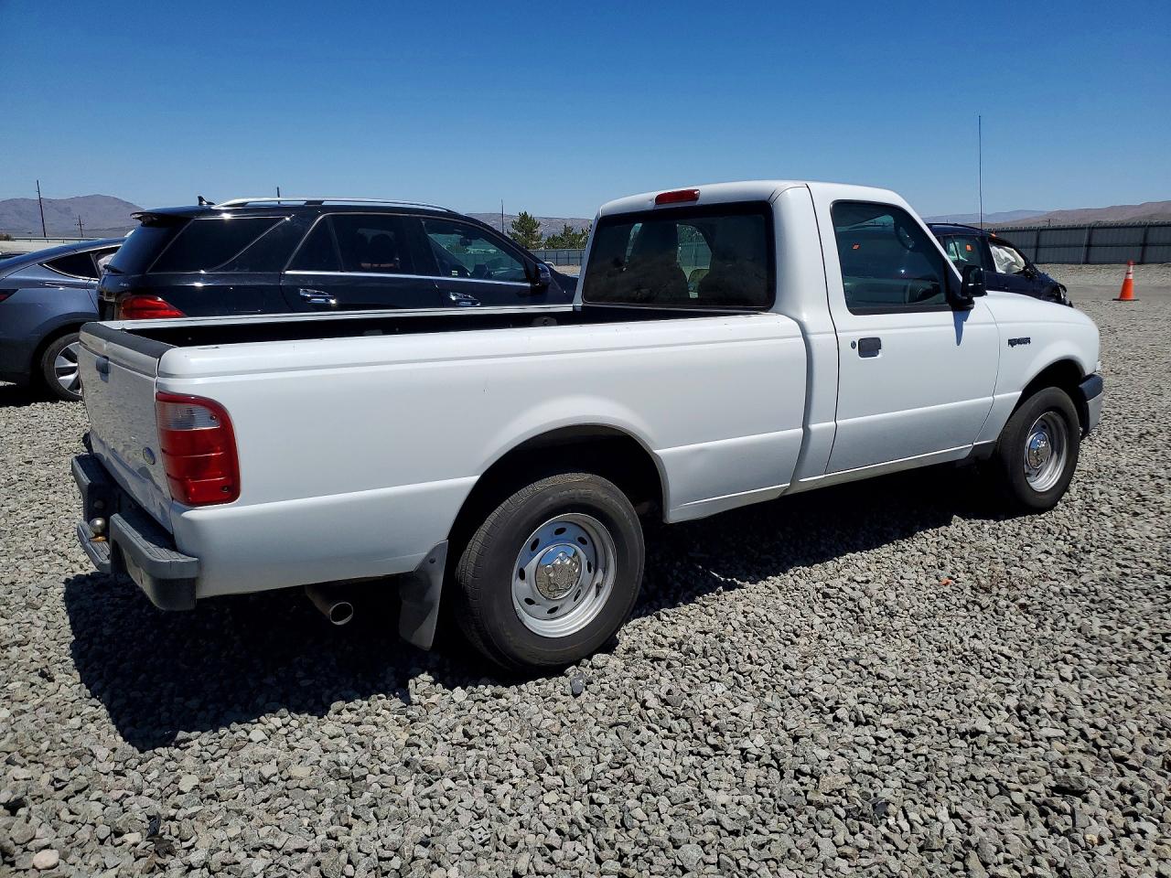 2005 Ford Ranger White vin: 1FTYR10U55PA54426