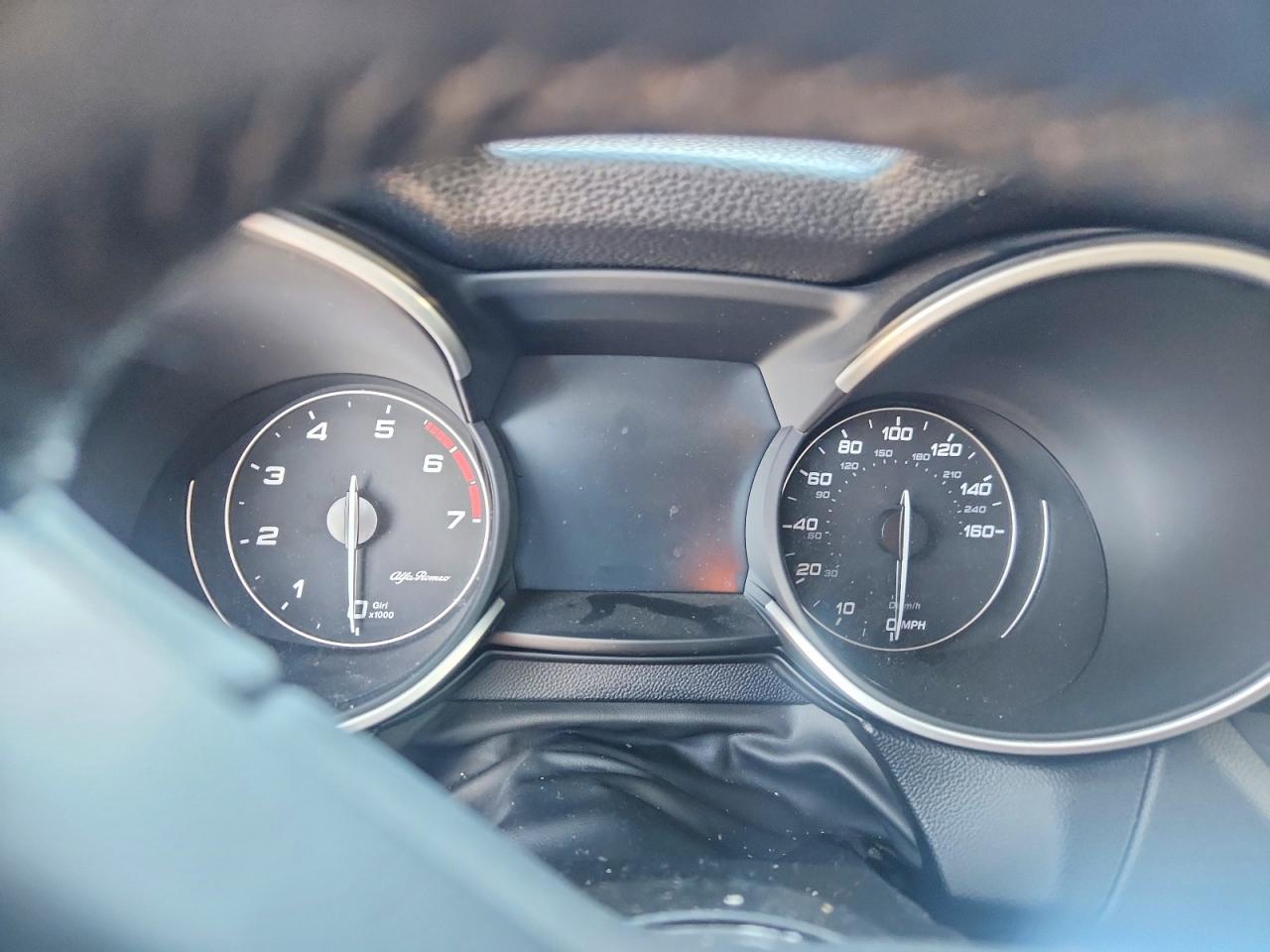 2020 Alfa Romeo Stelvio Gray vin: ZASPAJAN2L7C74055