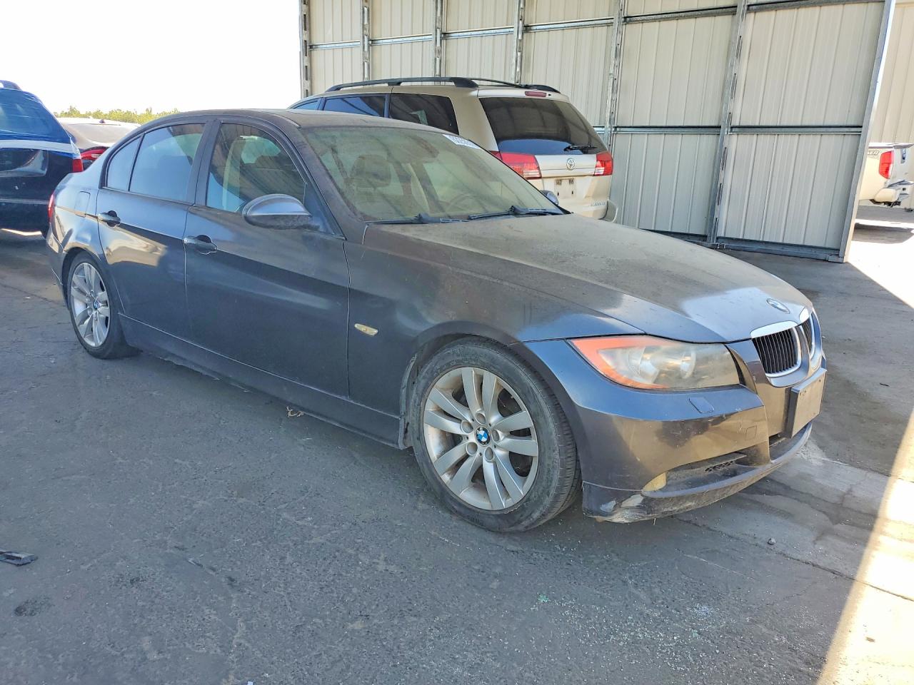 2006 Bmw 325 I Серый vin: WBAVB13556KR62222