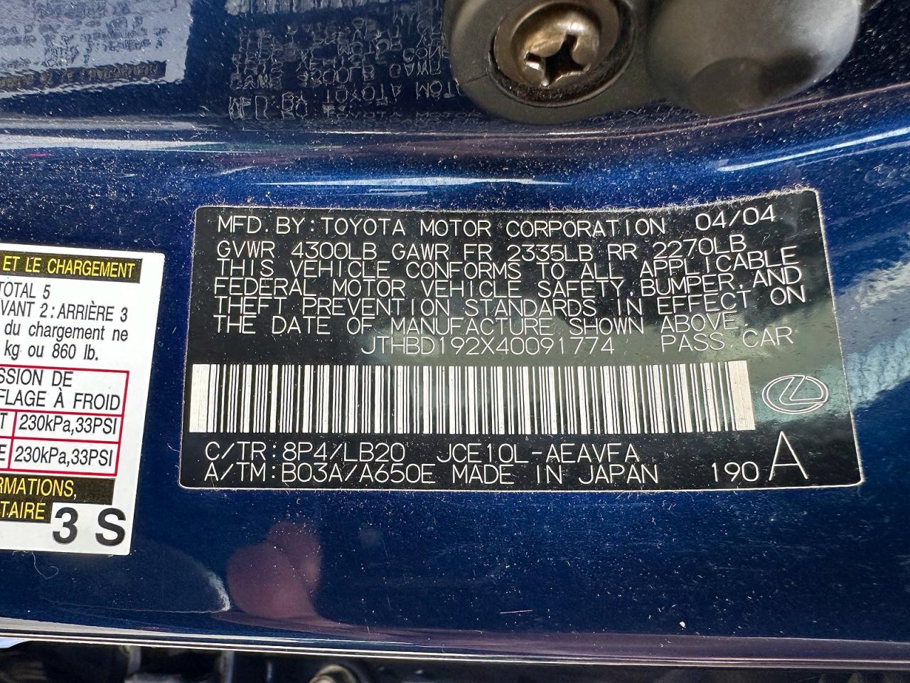 2004 Lexus Is 300 Base Blue vin: JTHBD192X40091774