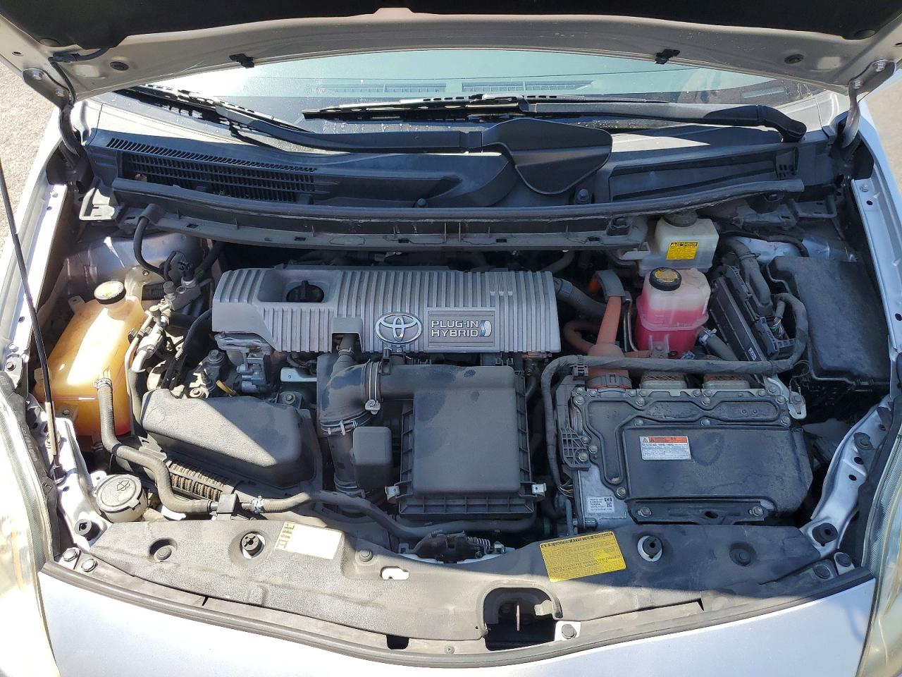 2014 Toyota Prius Plug-in Hybrid Base Silver vin: JTDKN3DP1E3059535
