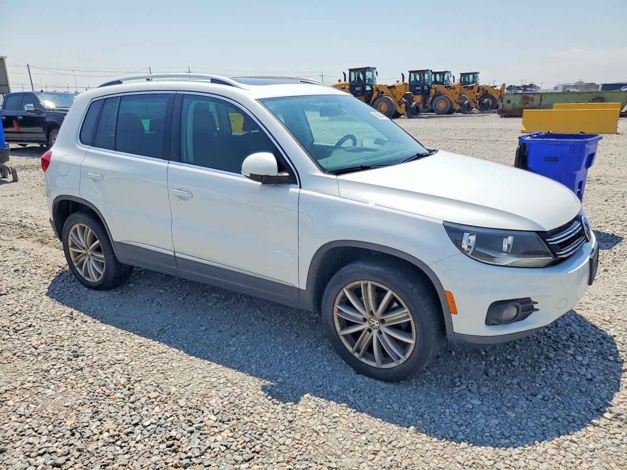 2015 Volkswagen Tiguan S Белый vin: WVGBV7AX5FW520078