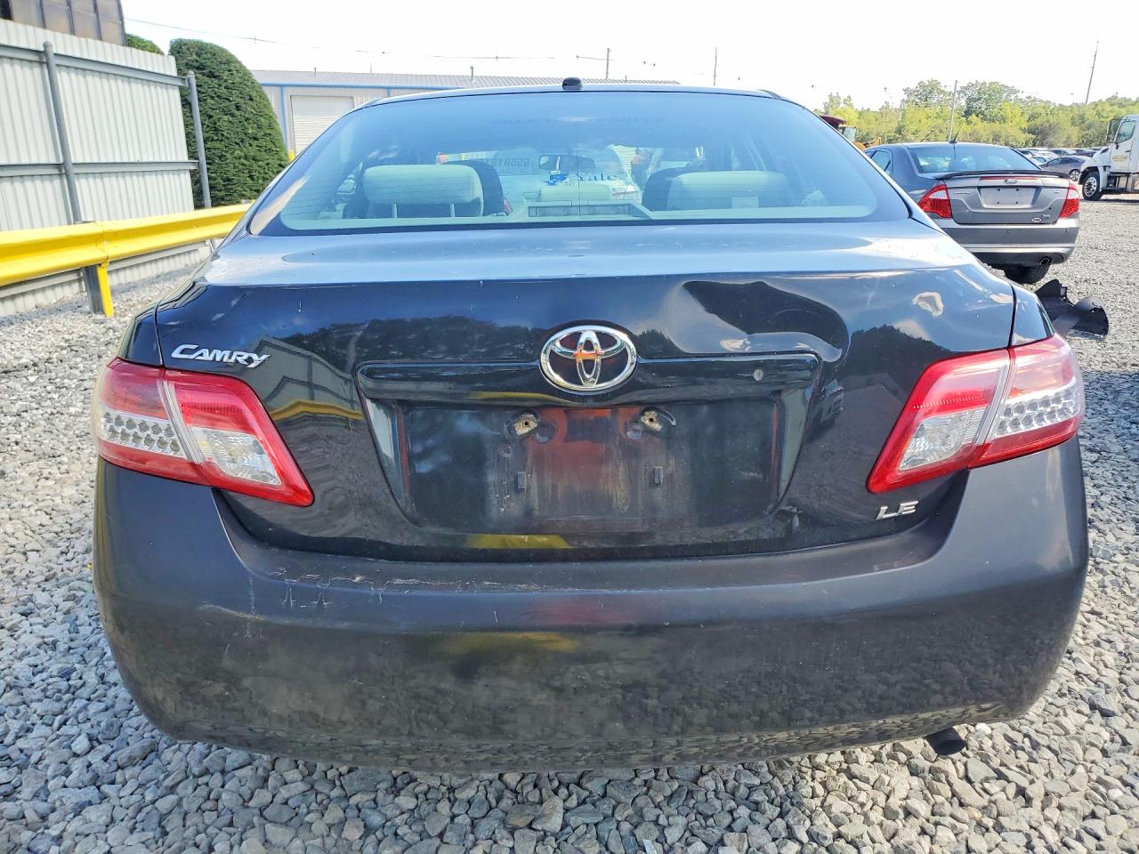 2010 Toyota Camry Le Black vin: 4T1BF3EK1AU039785