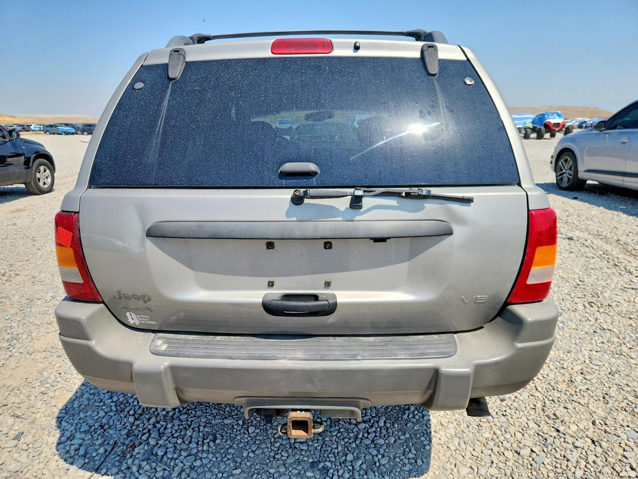 2002 Jeep Grand Cherokee Laredo Silver vin: 1J4GW48N12C183036