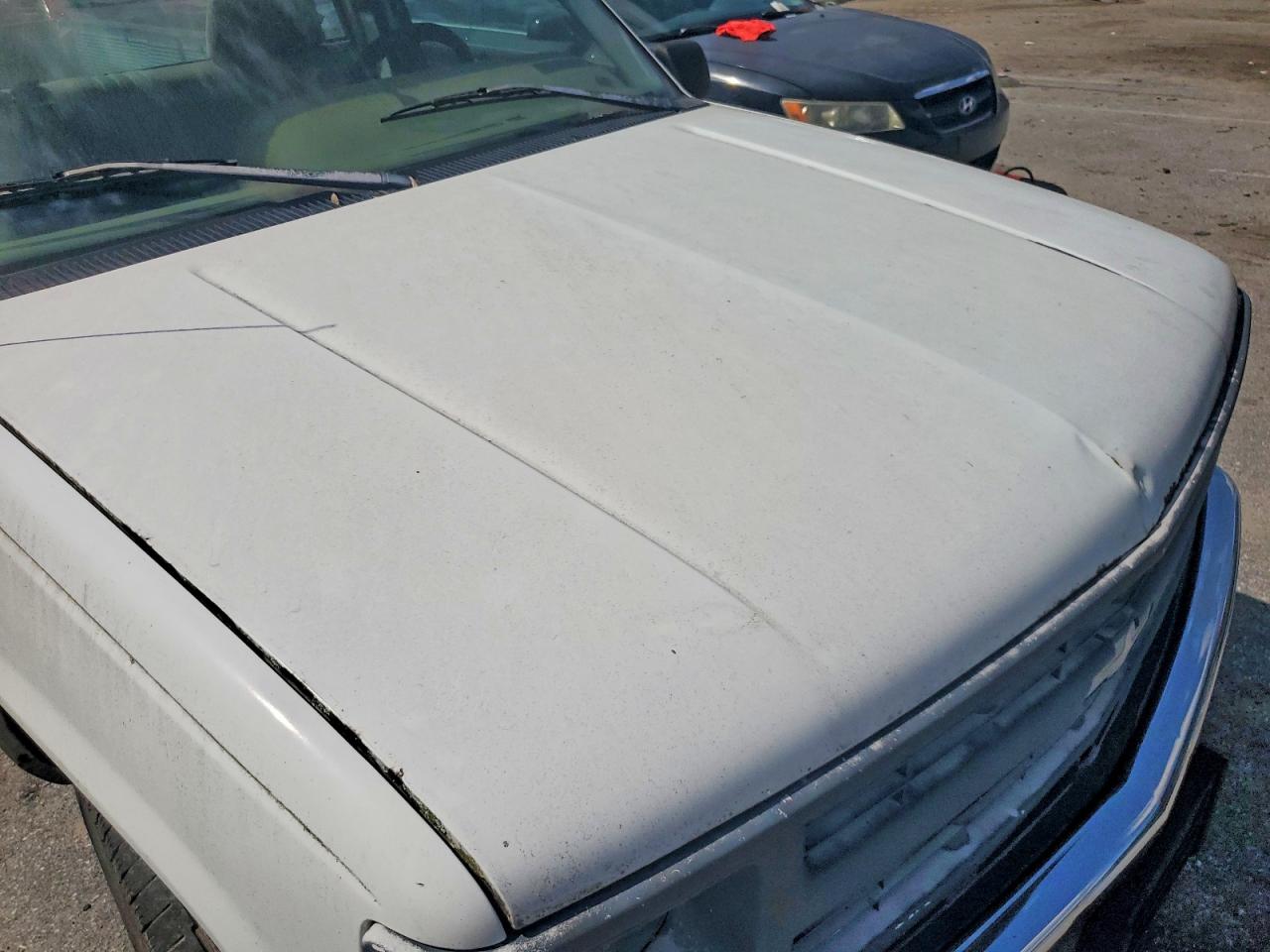 1996 Chevrolet Gmt-400 C1500 White vin: 1GCEC14W3TZ172217