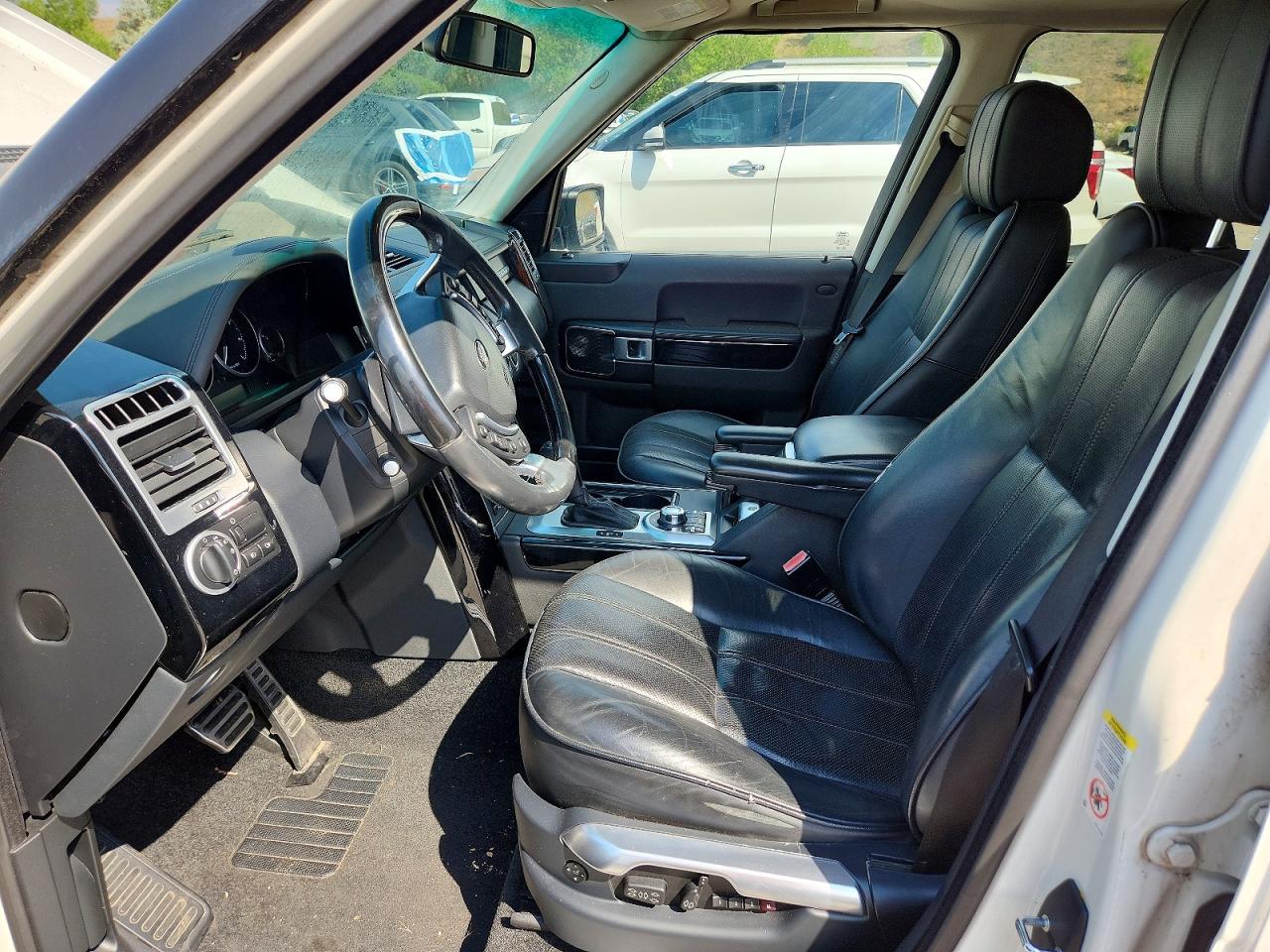 2009 Land Rover Range Rover Supercharged White vin: SALMF13469A304762