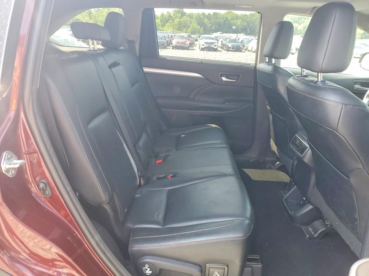 2015 Toyota Highlander Xle Maroon vin: 5TDJKRFH5FS172658
