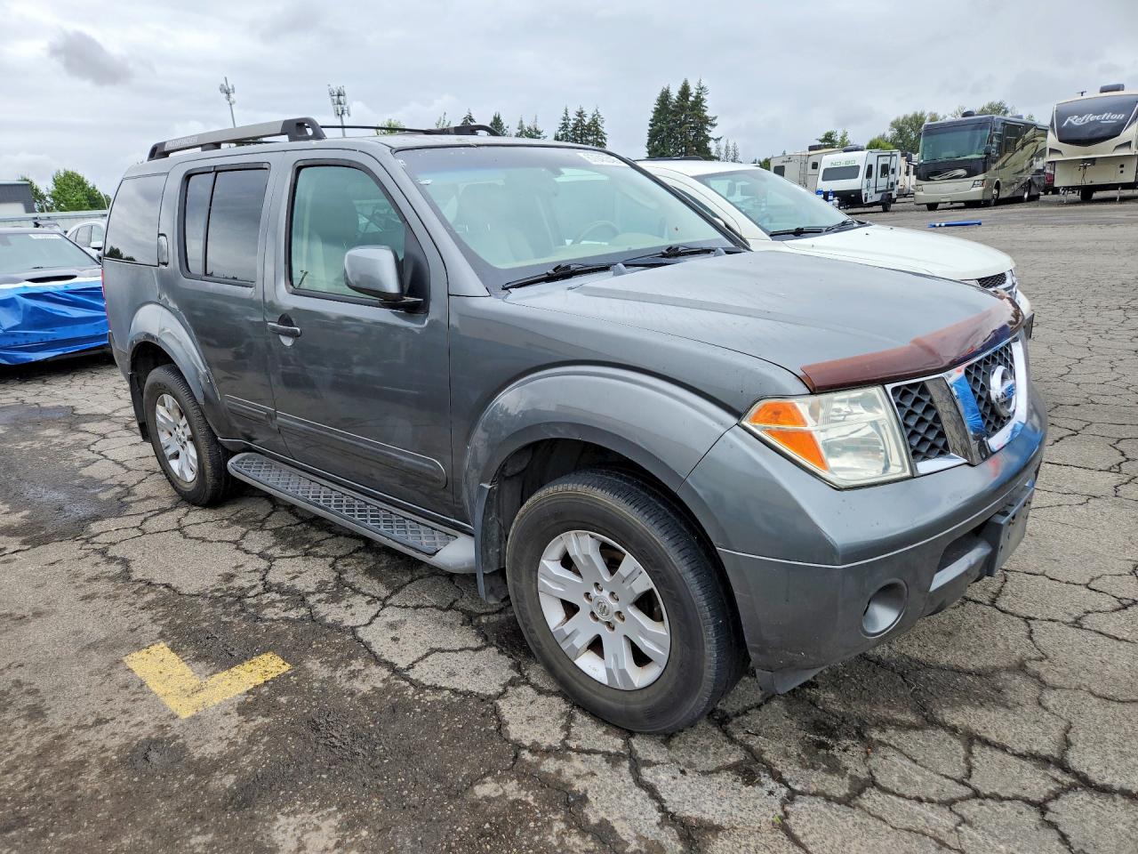 2005 Nissan Pathfinder Xe Gray vin: 5N1AR18W55C734045