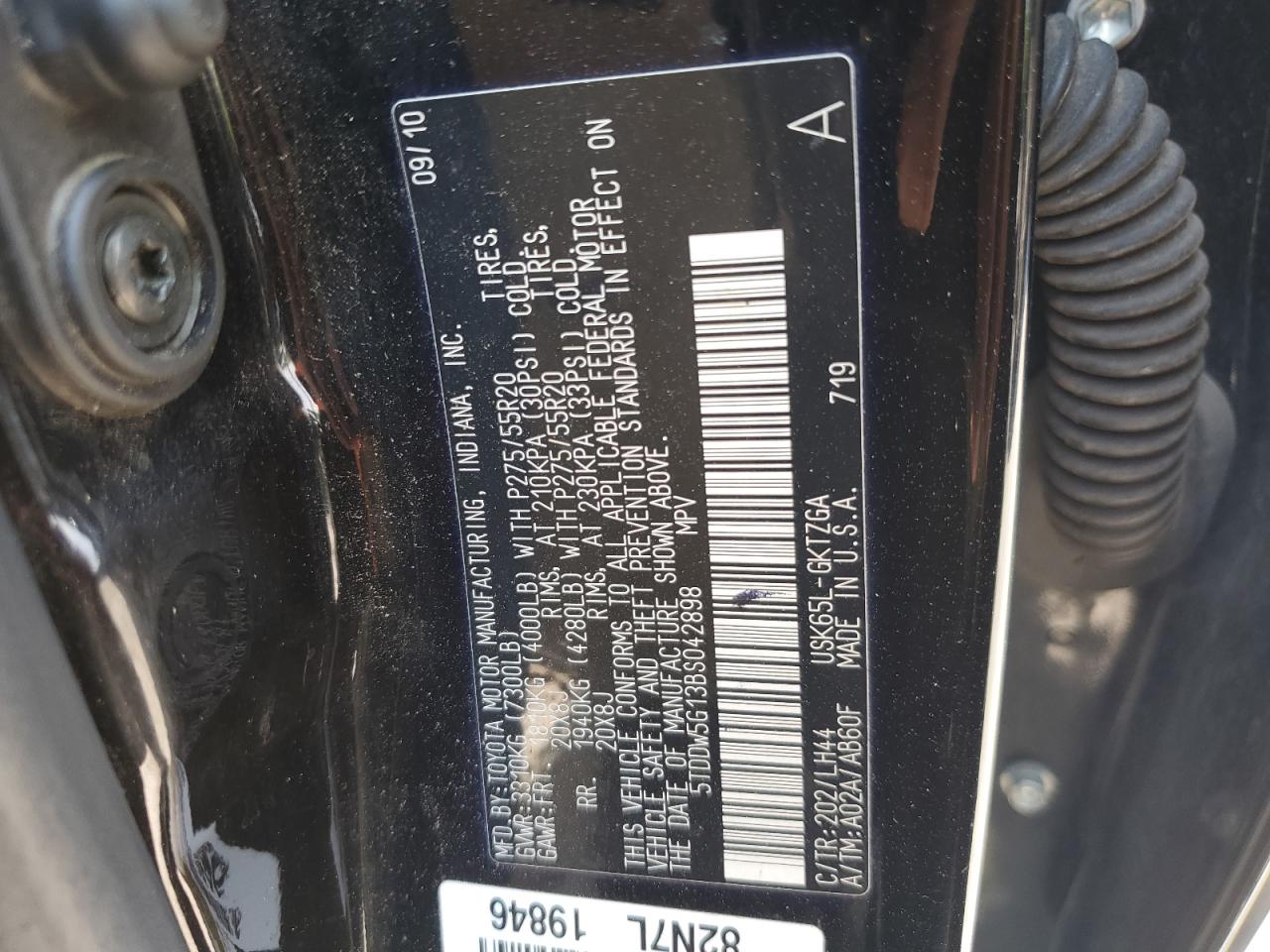 2011 Toyota Sequoia Platinum Black vin: 5TDDW5G13BS042898