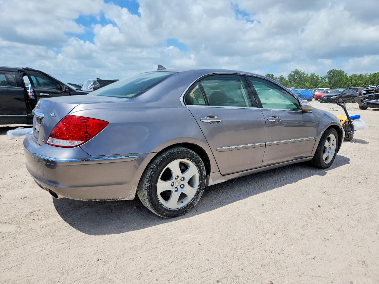 2006 Acura Rl Gray vin: JH4KB16506C007936