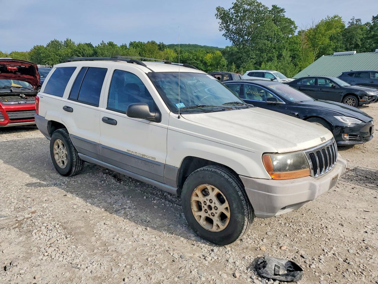 2001 Jeep Grand Cherokee Laredo White vin: 1J4GW48S11C718306