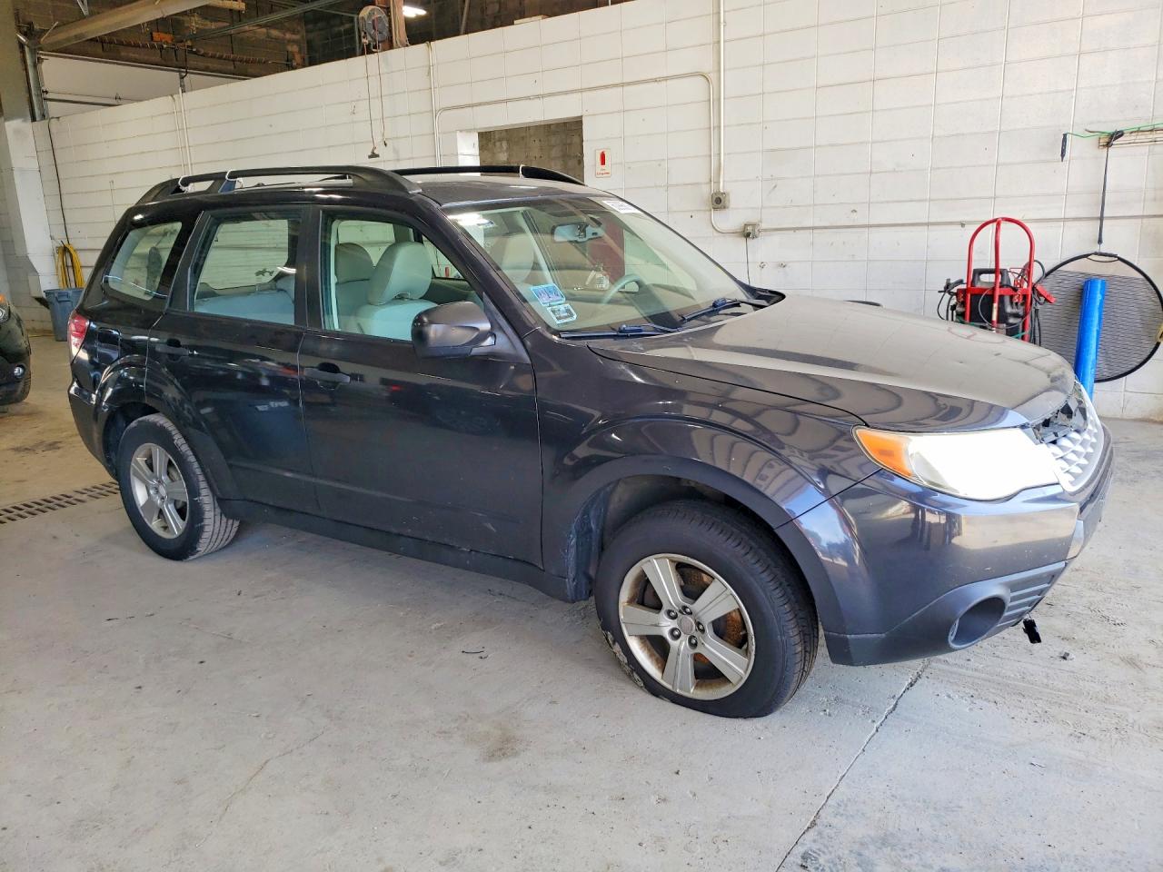 2012 Subaru Forester 2.5x Blue vin: JF2SHBBCXCH400725