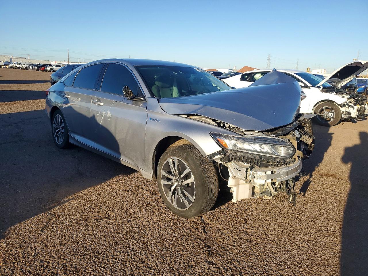 2019 Honda Accord Hybrid Silver vin: 1HGCV3F18KA010953