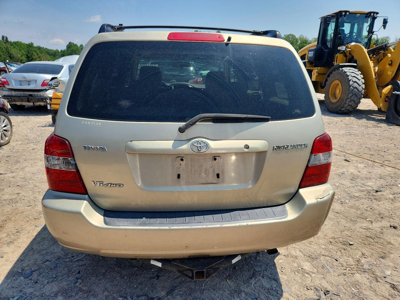 2005 Toyota Highlander Base Tan vin: JTEEP21A050106990
