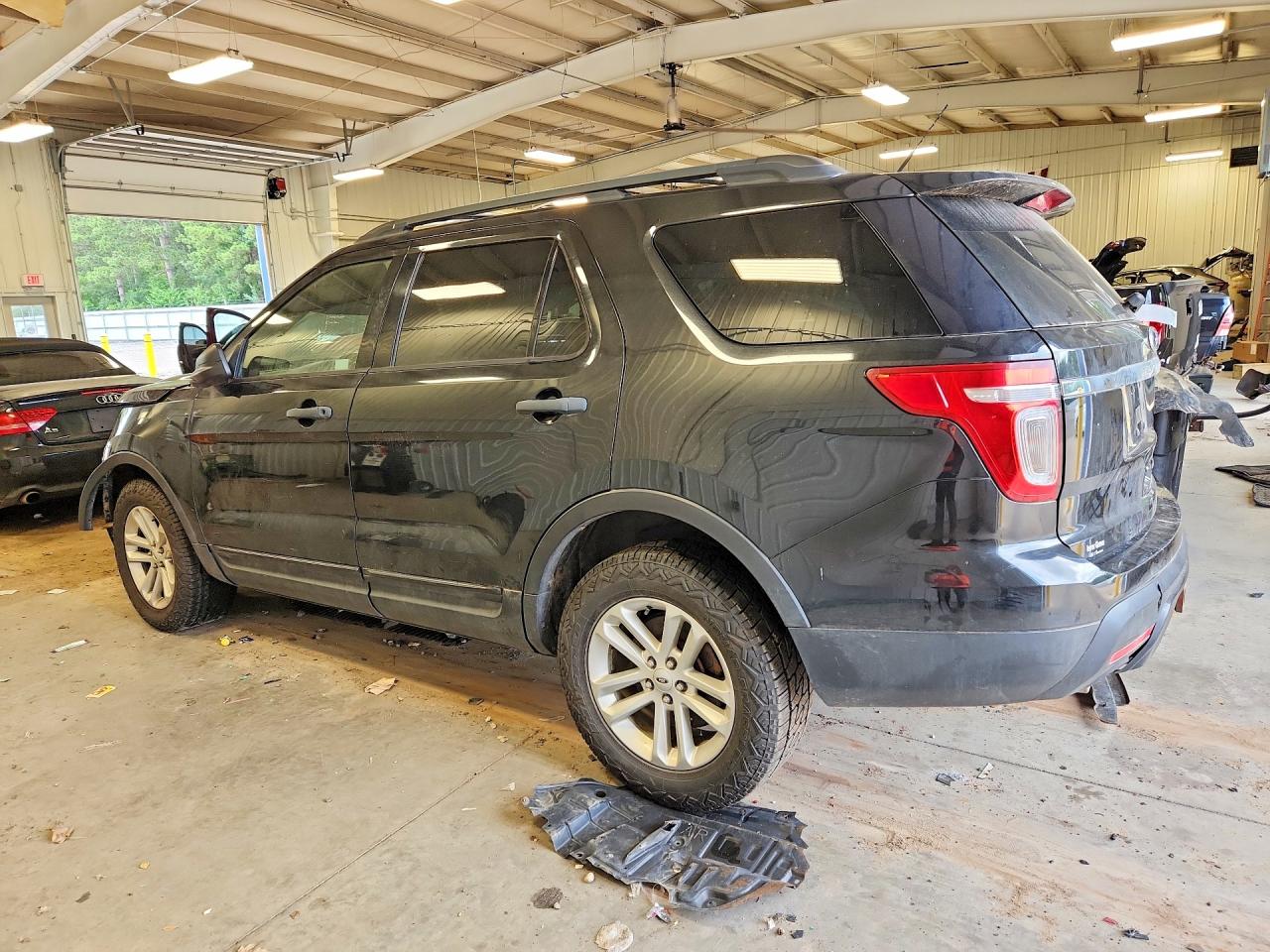 2015 Ford Explorer Черный vin: 1FM5K8B87FGA71693