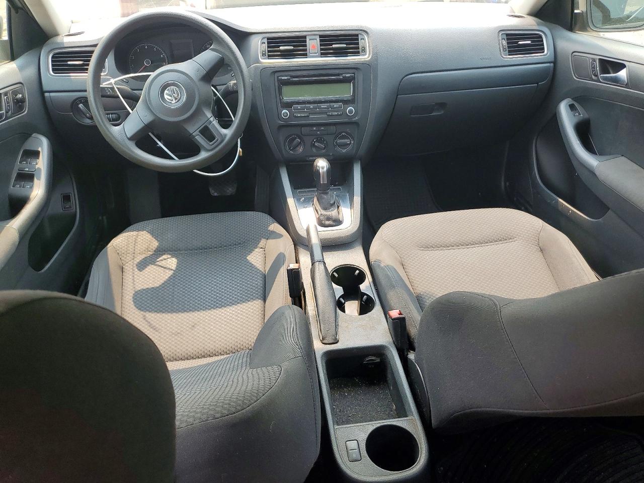 2011 Volkswagen Jetta Silver vin: 3VW2K7AJ2BM360449