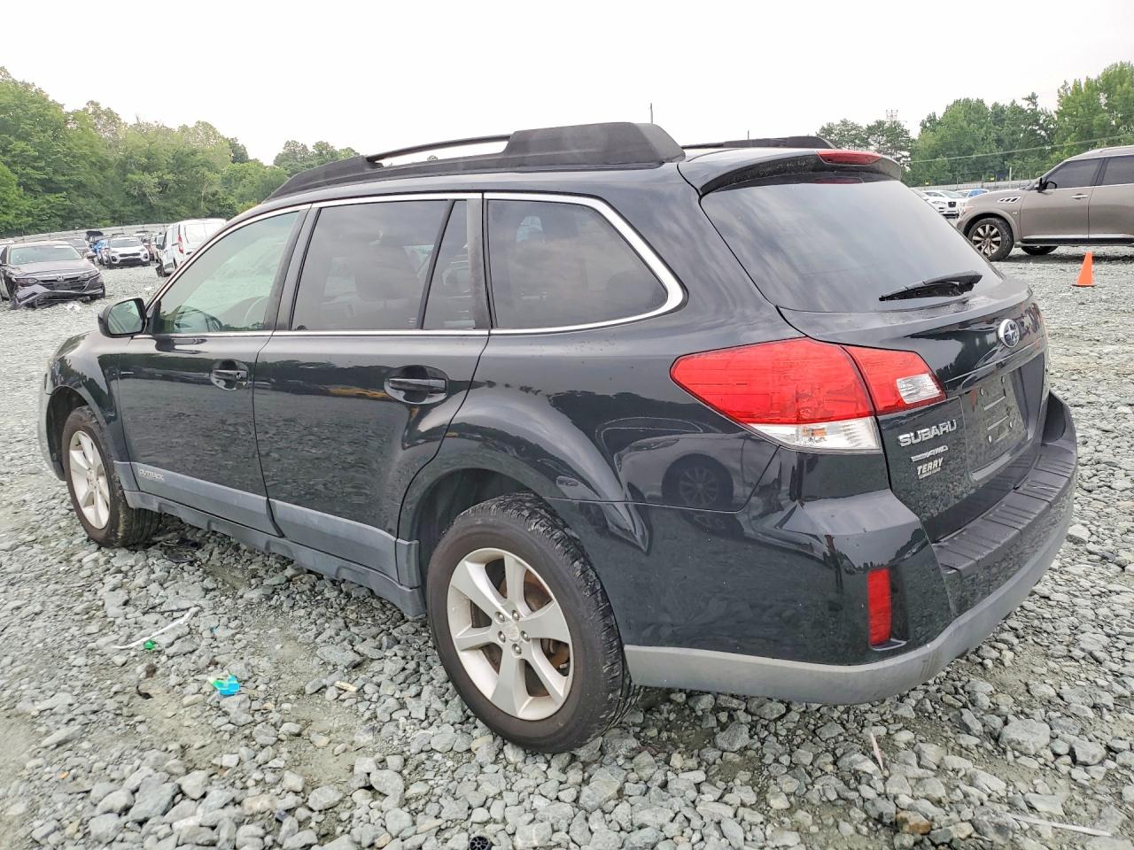 2013 Subaru Outback 2.5i Premium Black vin: 4S4BRCGC0D3303229