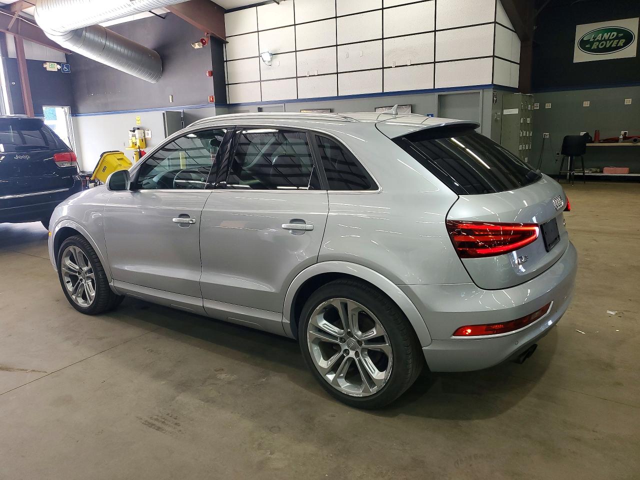 2015 Audi Q3 Prestige Silver vin: WA1GFCFSXFR010766