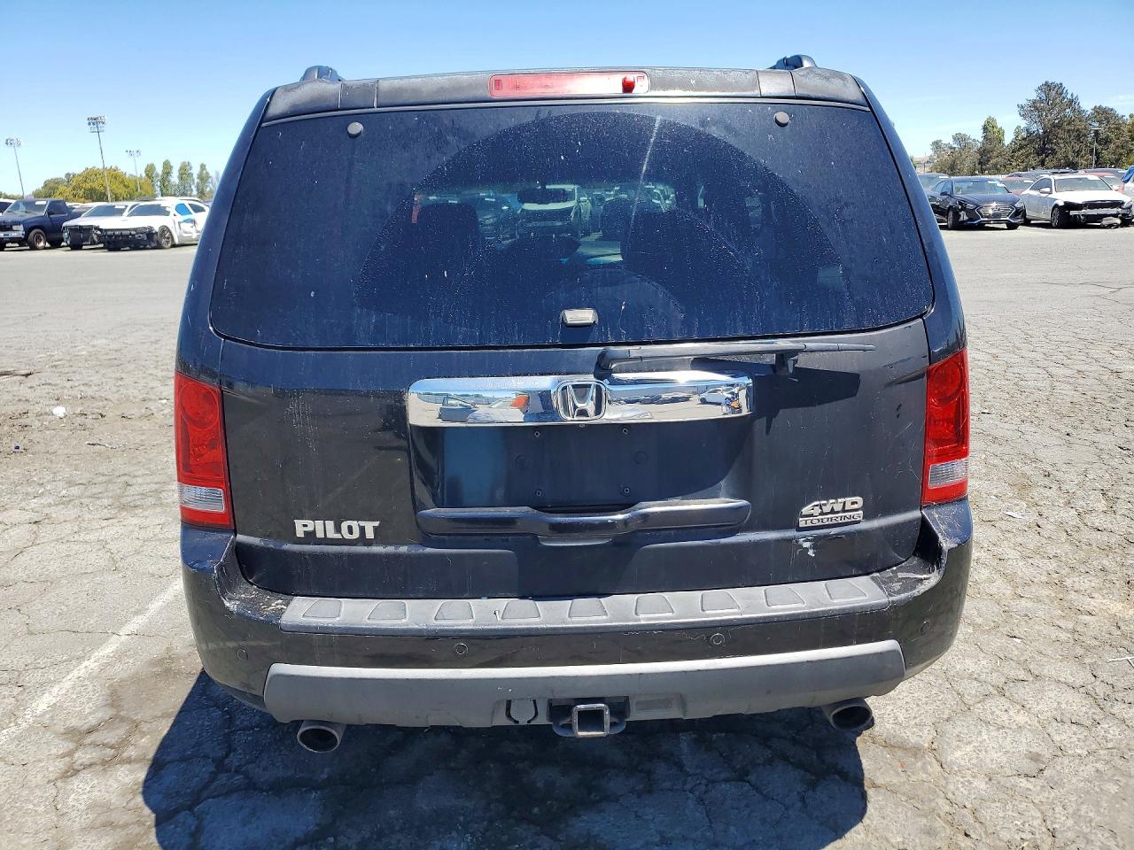 2010 Honda Pilot Touring Black vin: 5FNYF4H97AB005372