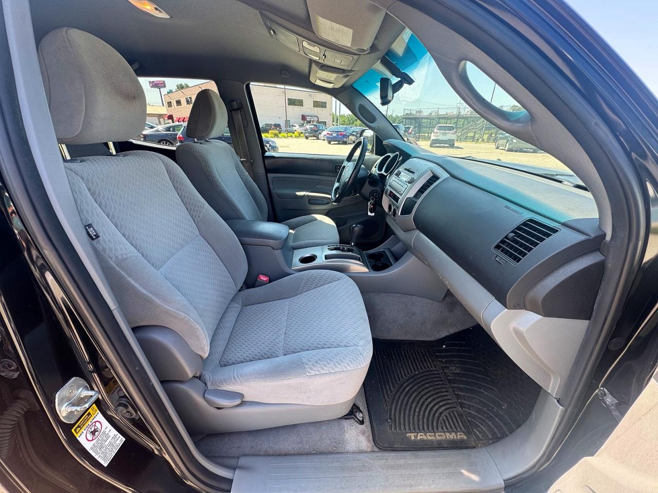 2010 Toyota Tacoma V6 Black vin: 3TMLU4EN1AM044097