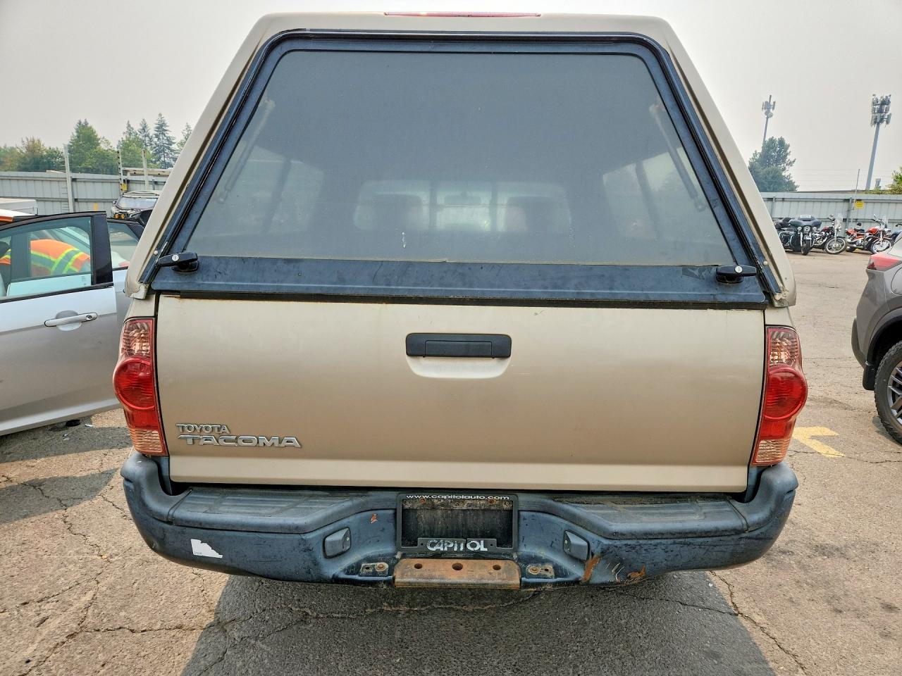 2008 Toyota Tacoma Base Tan vin: 5TEPX42N18Z480247