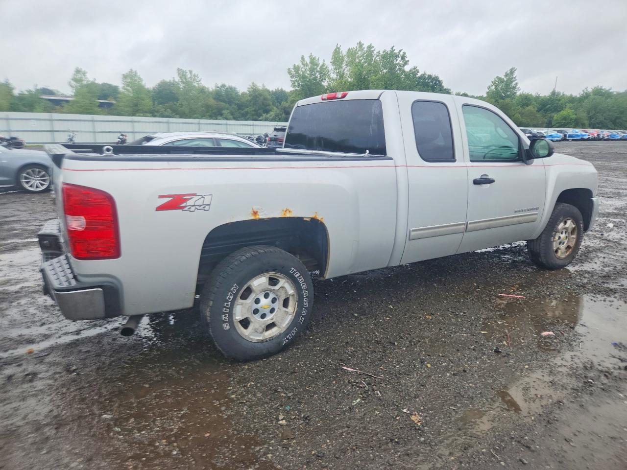 2011 Chevrolet Silverado K1500 Lt Silver vin: 1GCRKSE31BZ205888