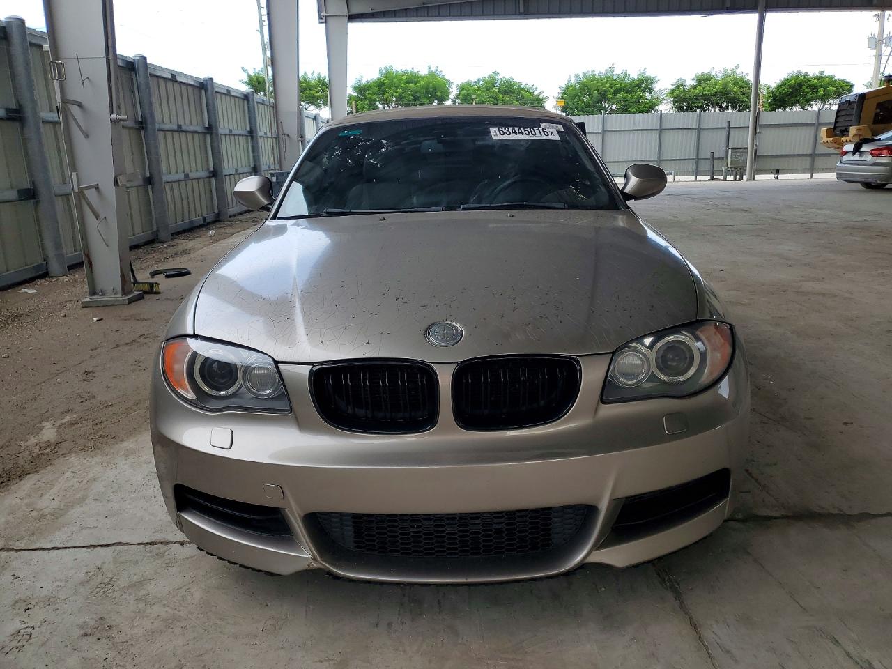 2010 Bmw 135 I Silver vin: WBAUN9C58AVK41451