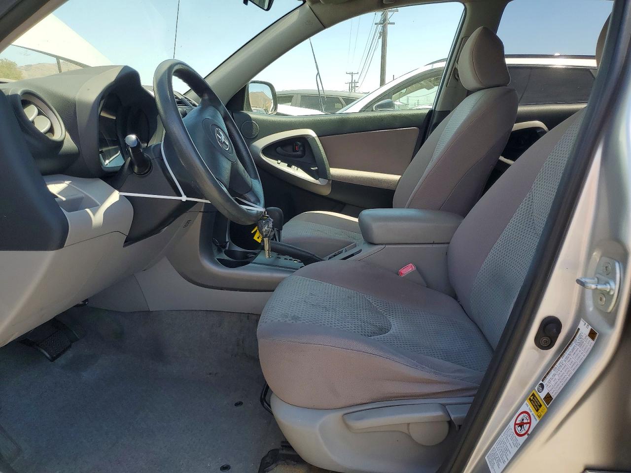 2007 Toyota Rav4 Base Silver vin: JTMZD33V275038587