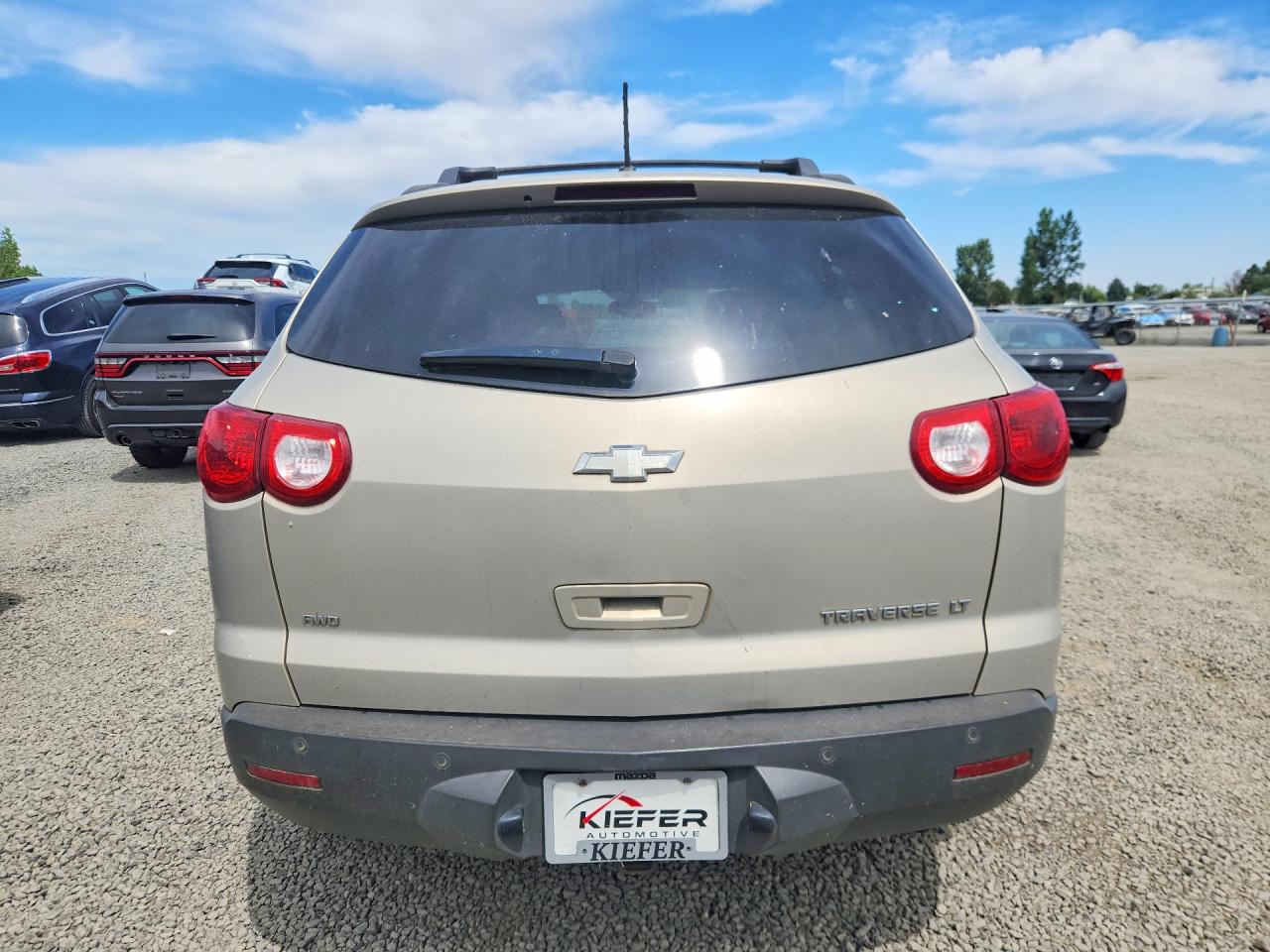 2011 Chevrolet Traverse Lt Бежевый vin: 1GNKVGED0BJ163797