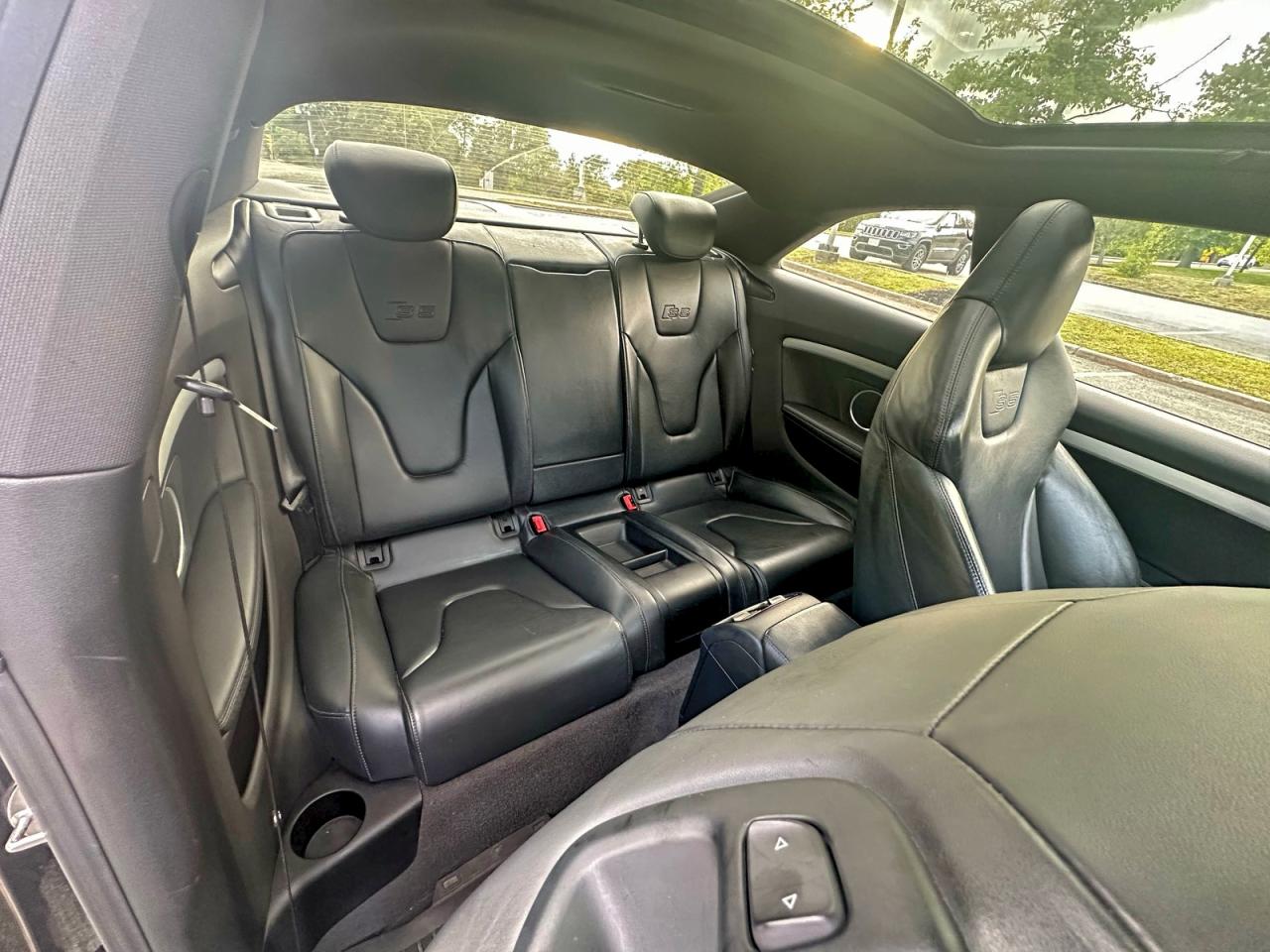 2012 Audi S5 Prestige Black vin: WAUVVAFR8CA000861