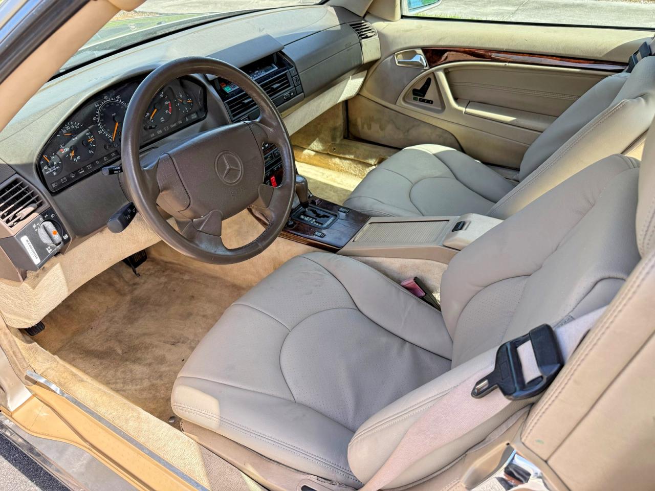 1996 Mercedes-benz Sl 500 Gold vin: WDBFA67F2TF131418
