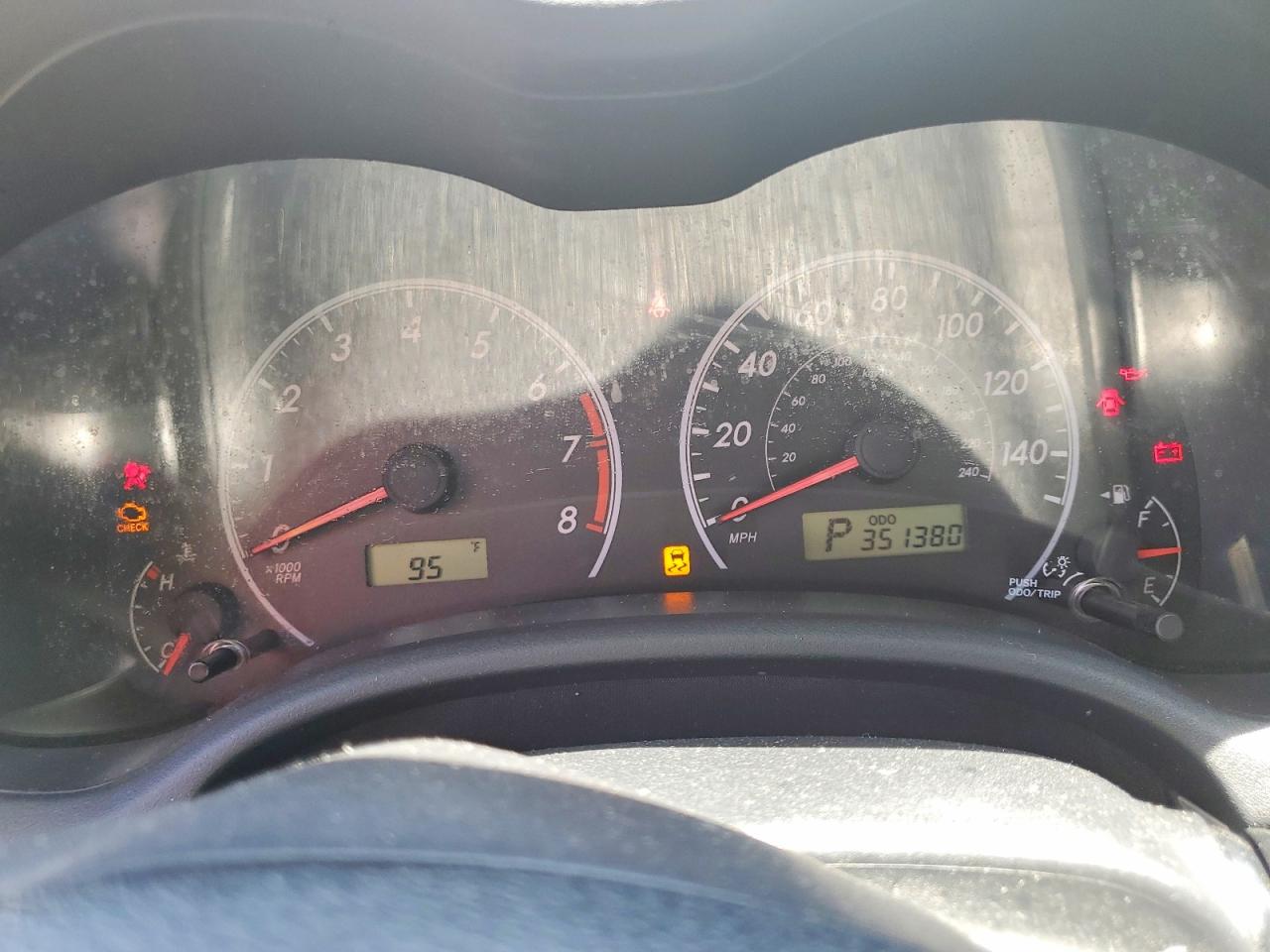 2011 Toyota Corolla Le Silver vin: 2T1BU4EE0BC587916