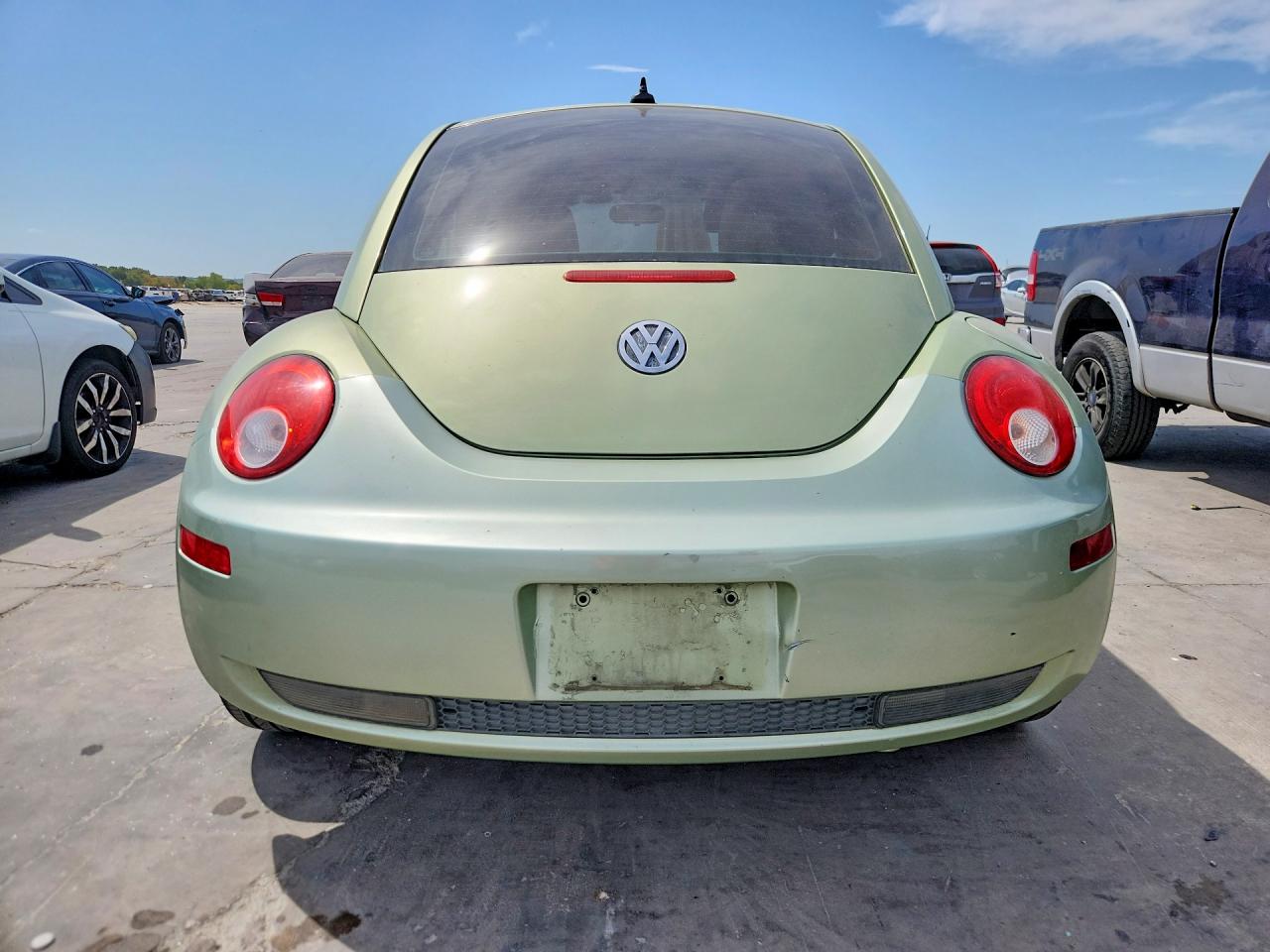 2009 Volkswagen New Beetle S Green vin: 3VWRG31C89M509452