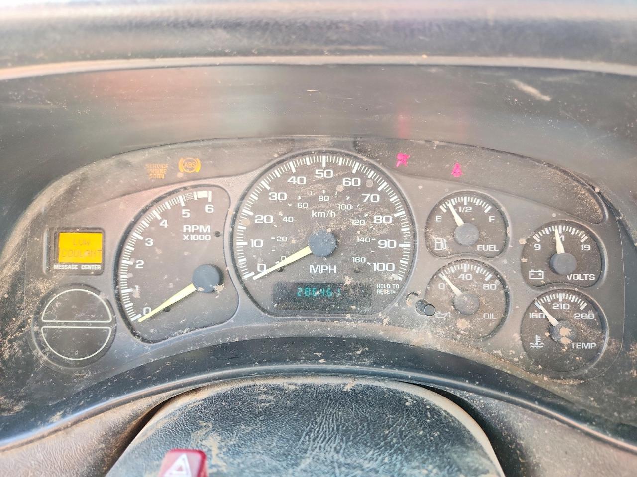 2000 Chevrolet Silverado C1500 White vin: 2GCEC19W1Y1310863