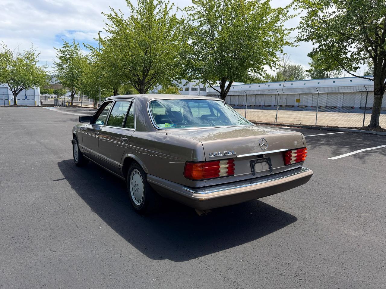 1989 Mercedes-benz 560 Sel Brown vin: WDBCA39E7KA453036