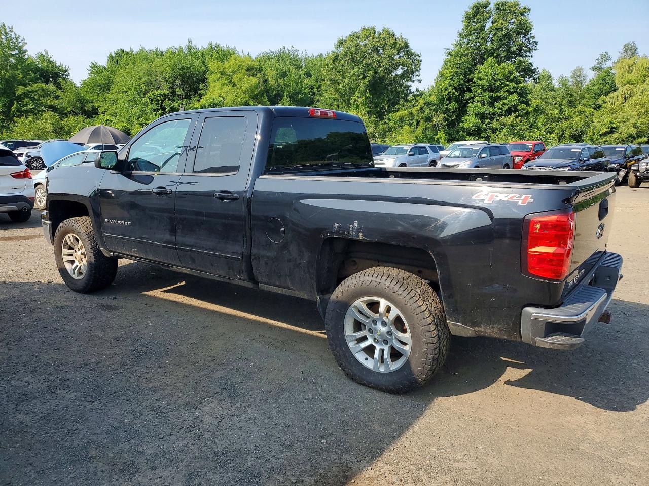 2015 Chevrolet Silverado K1500 Lt Черный vin: 1GCVKREC7FZ321187