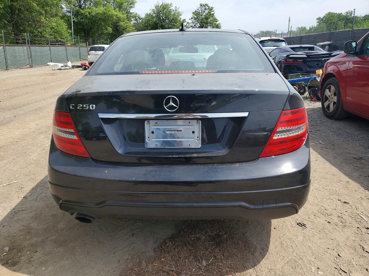 2012 Mercedes-benz C 250 Black vin: WDDGF4HBXCA622829