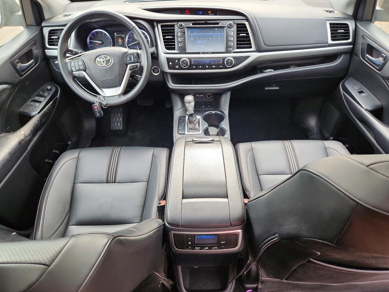 2019 Toyota Highlander Se Black vin: 5TDJZRFH9KS622317