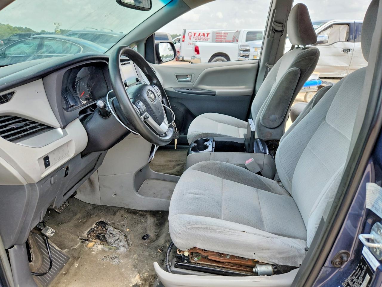 2015 Toyota Sienna Le Blue vin: 5TDKK3DC1FS604669