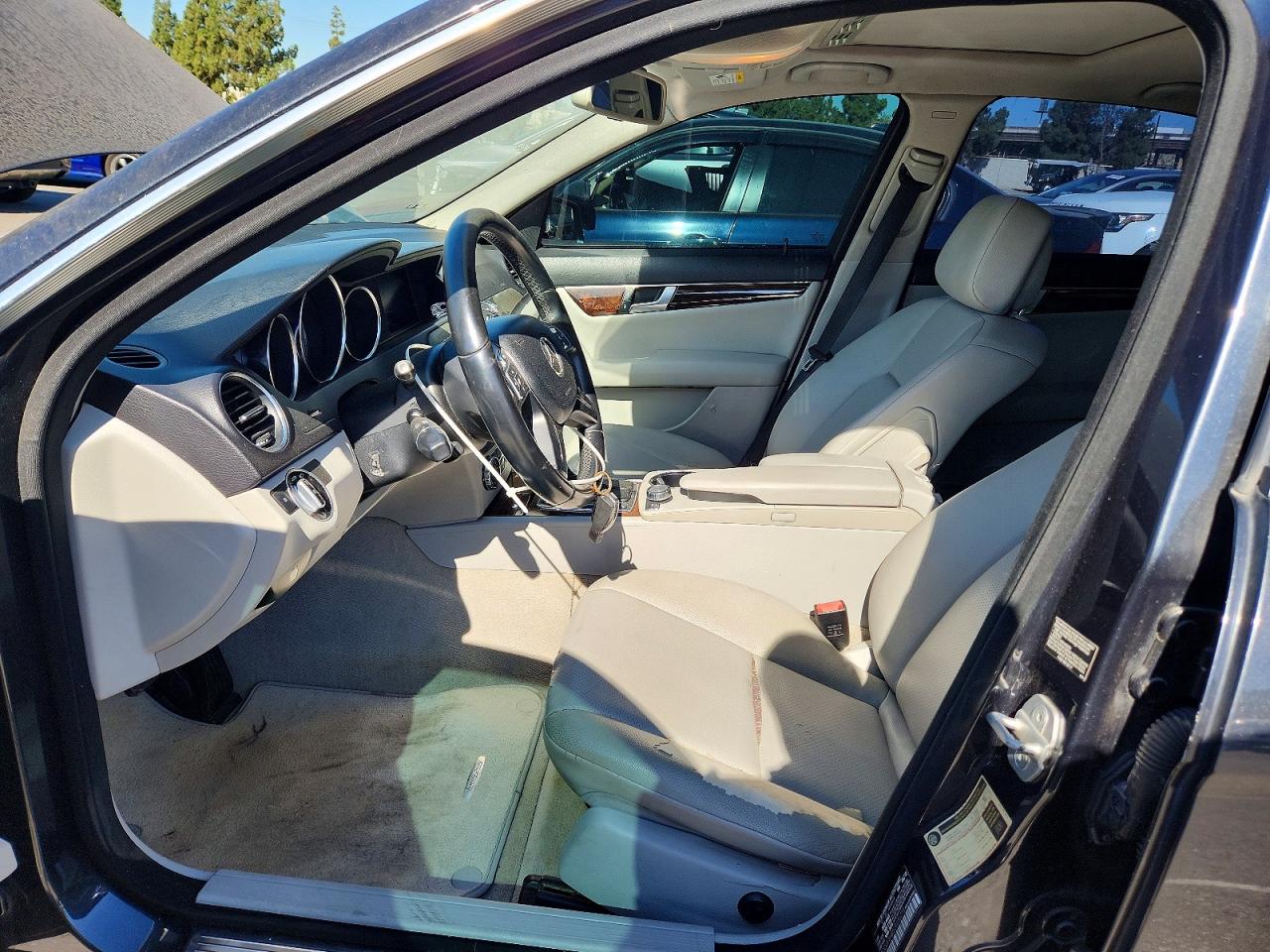 2012 Mercedes-benz C 250 Gray vin: WDDGF4HB0CR235773