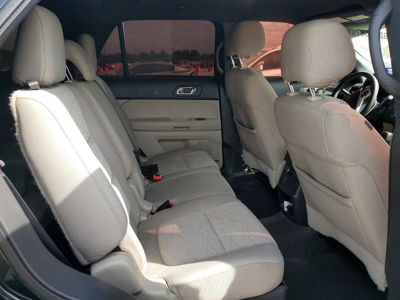 2015 Ford Explorer Cream vin: 1FM5K7B89FGA13661