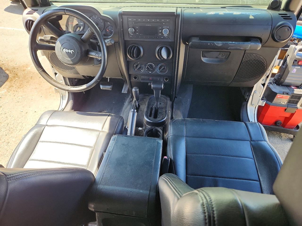 2007 Jeep Wrangler X Silver vin: 1J4GA39167L161948