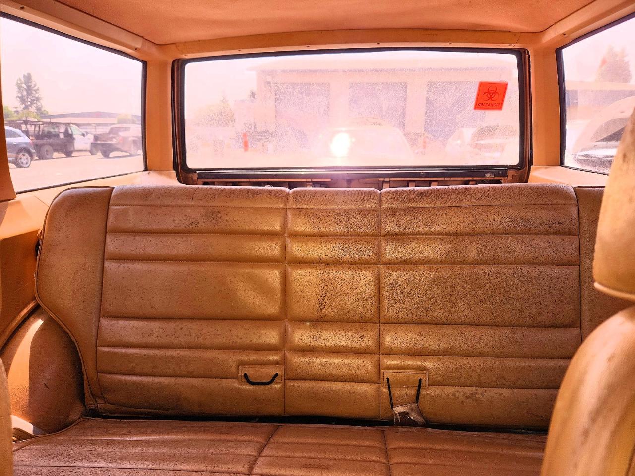 1988 Jeep Cherokee Tan vin: 1JCMR7819JT220507