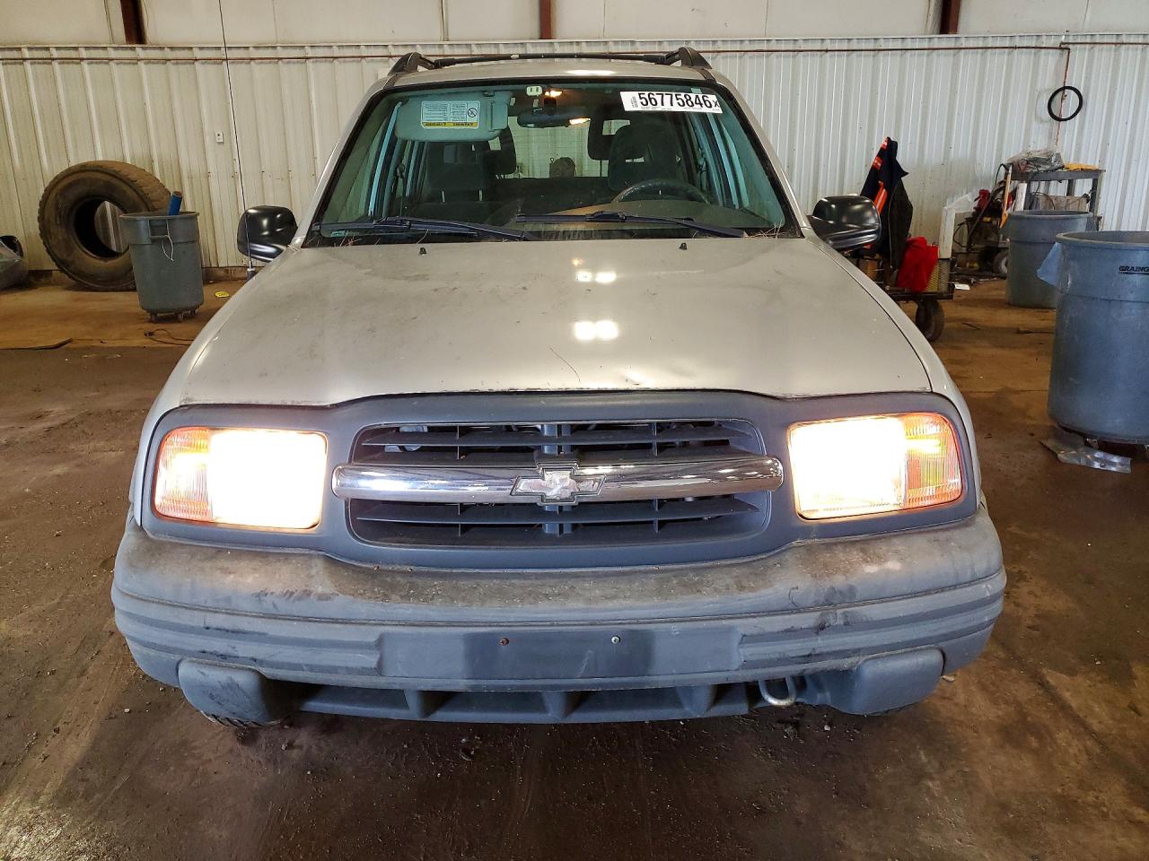 2002 Chevrolet Tracker Zr2 Silver vin: 2CNBJ734326907330